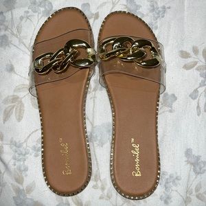Flat sandals size 11